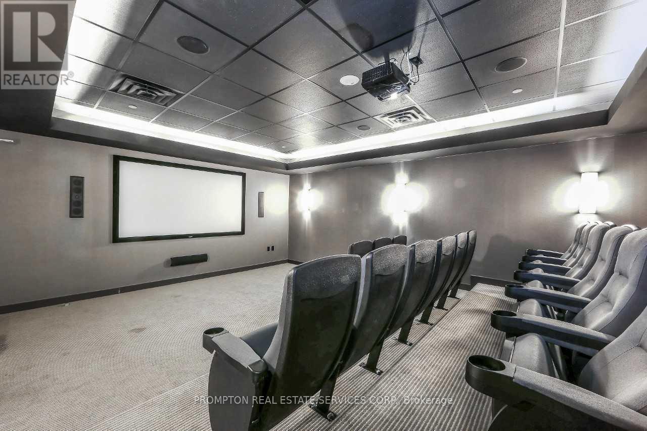 809 - 10 Capreol Court, Toronto, Ontario  M5V 4B3 - Photo 7 - C12486938