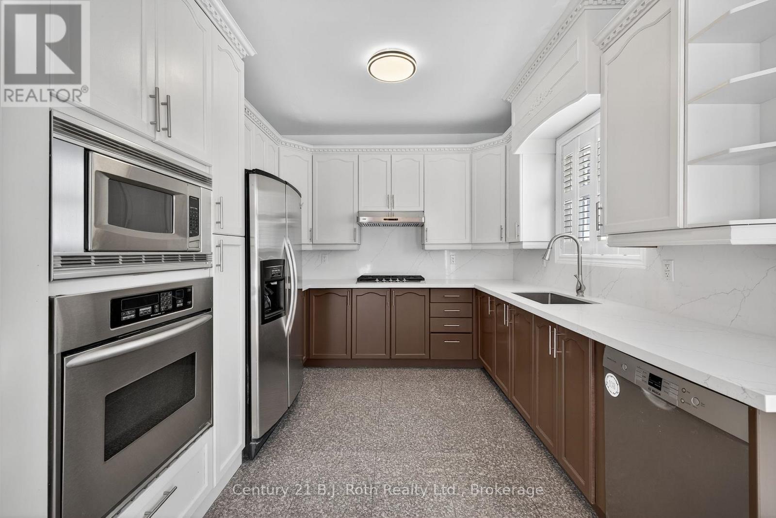 94 Destino Crescent, Vaughan, Ontario  L4H 3E1 - Photo 10 - N12451053