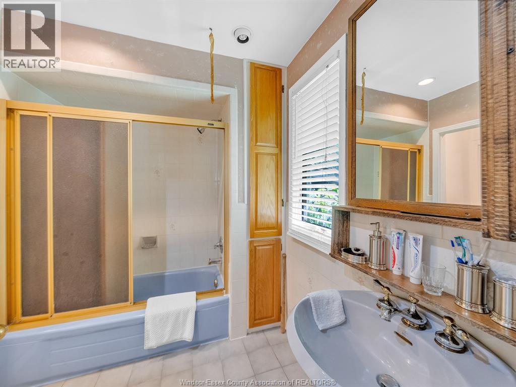 7785 Riverside Drive East, Windsor, Ontario  N8S 1E1 - Photo 23 - 25027405