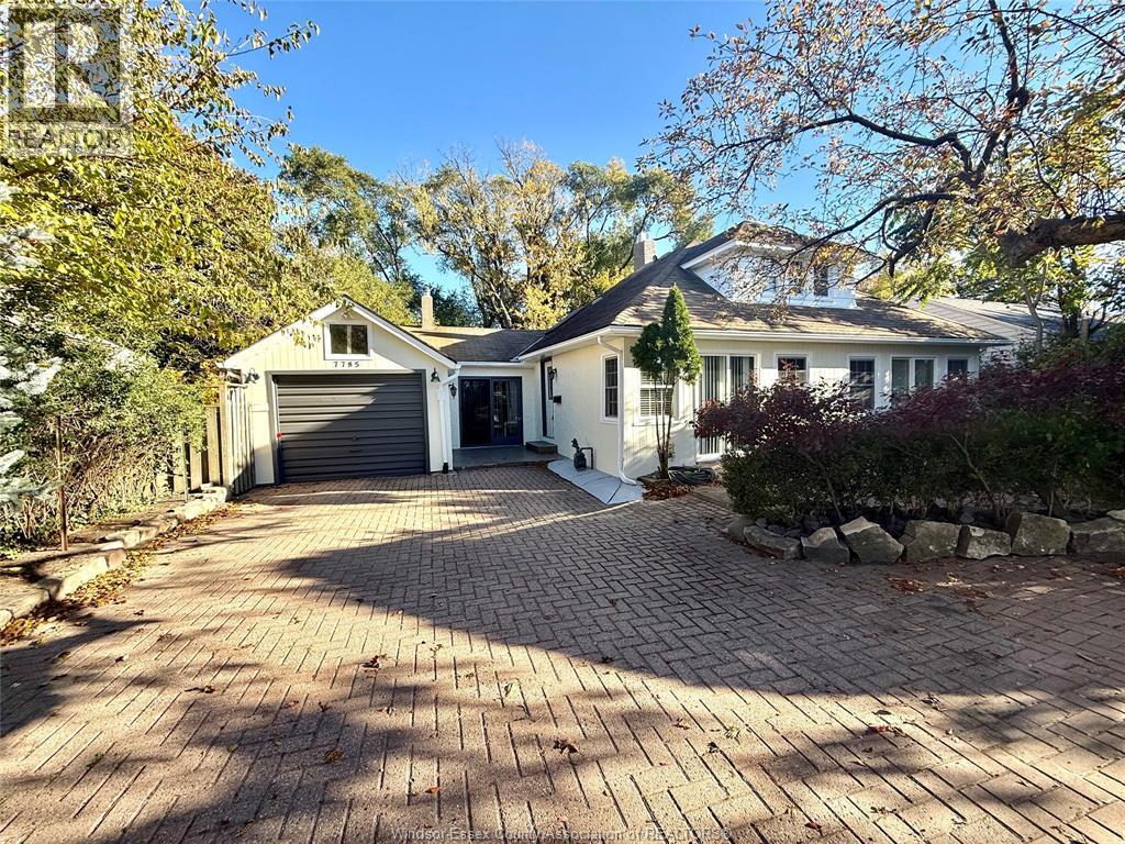 7785 Riverside Drive East, Windsor, Ontario  N8S 1E1 - Photo 2 - 25027405