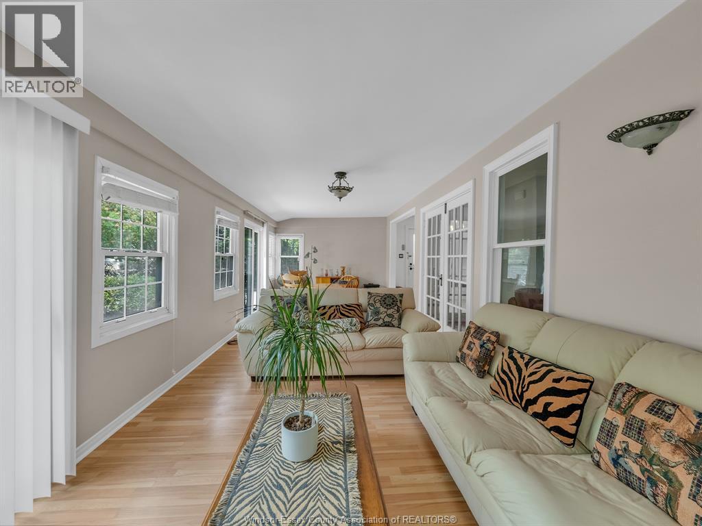 7785 Riverside Drive East, Windsor, Ontario  N8S 1E1 - Photo 12 - 25027405