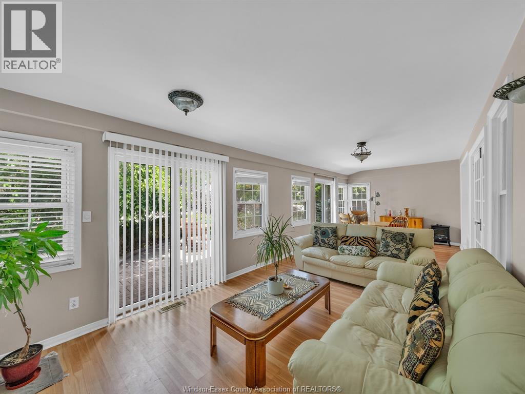 7785 Riverside Drive East, Windsor, Ontario  N8S 1E1 - Photo 11 - 25027405
