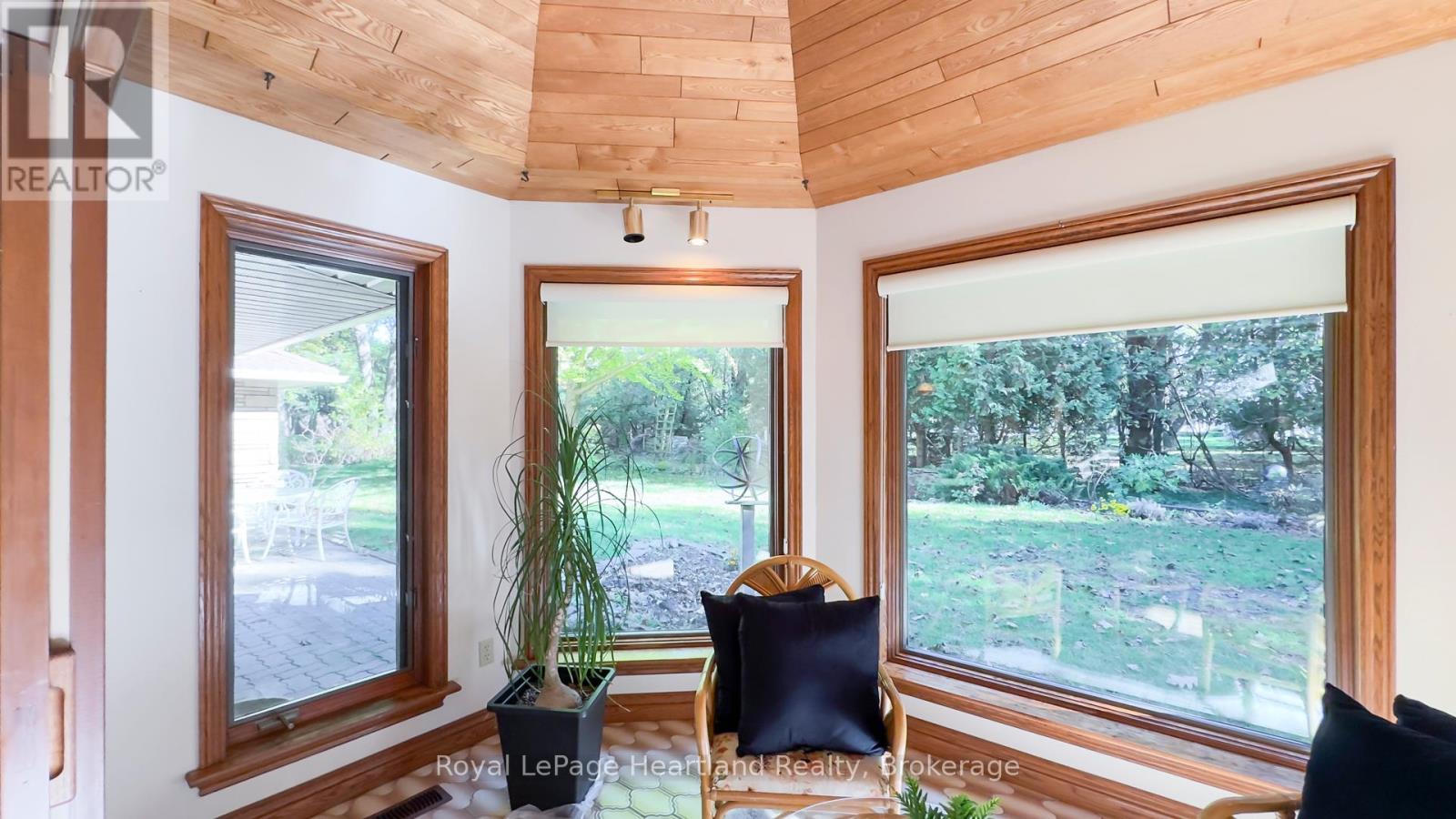 81364 Champlain Boulevard, Ashfield-Colborne-Wawanosh, Ontario  N7A 3Y2 - Photo 19 - X12486959