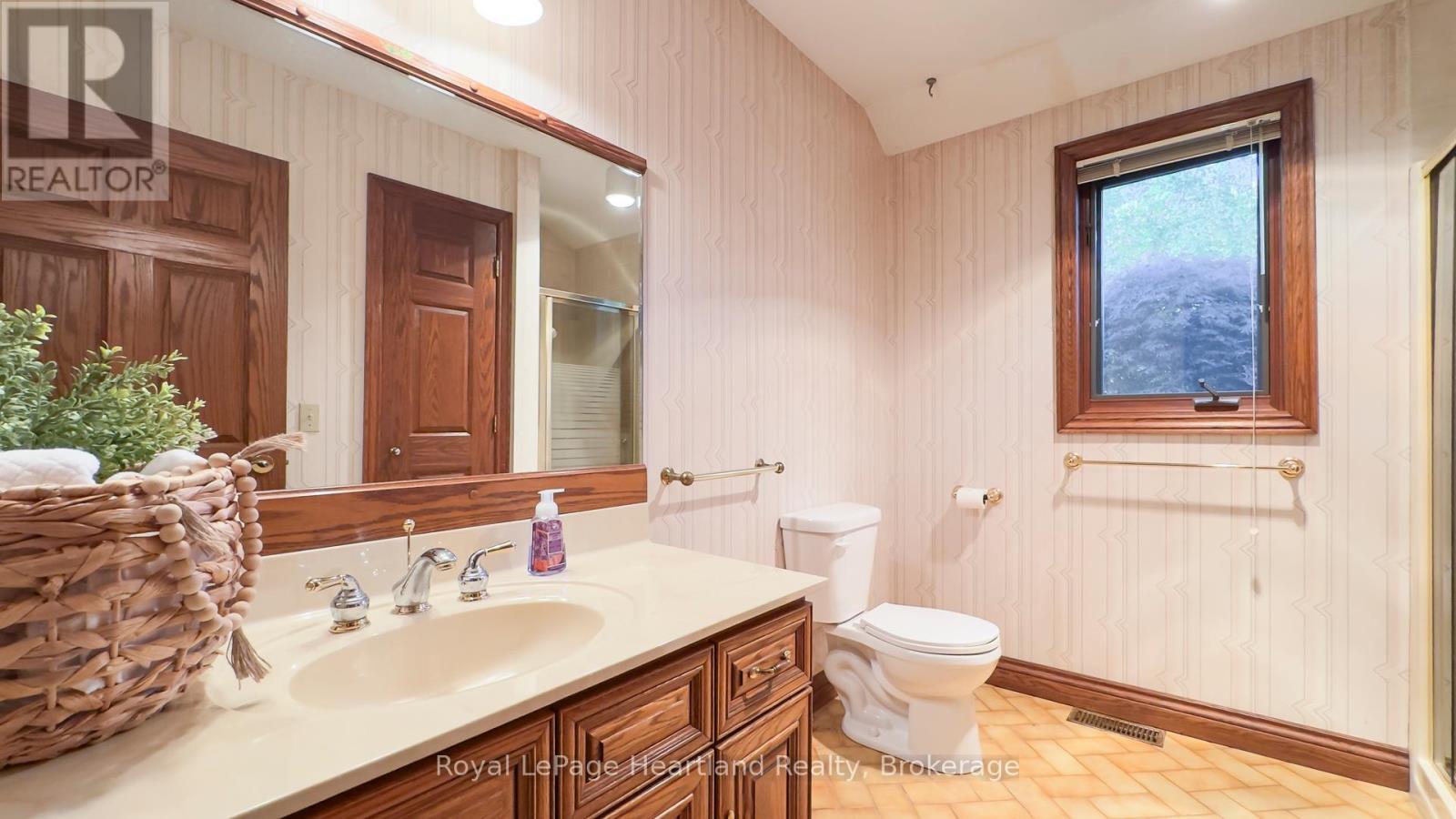 81364 Champlain Boulevard, Ashfield-Colborne-Wawanosh, Ontario  N7A 3Y2 - Photo 31 - X12486959