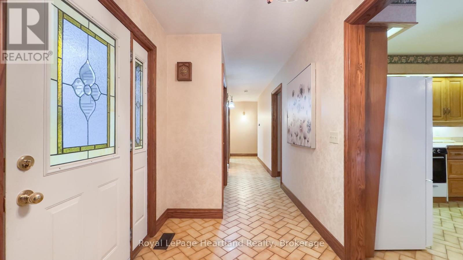 81364 Champlain Boulevard, Ashfield-Colborne-Wawanosh, Ontario  N7A 3Y2 - Photo 8 - X12486959