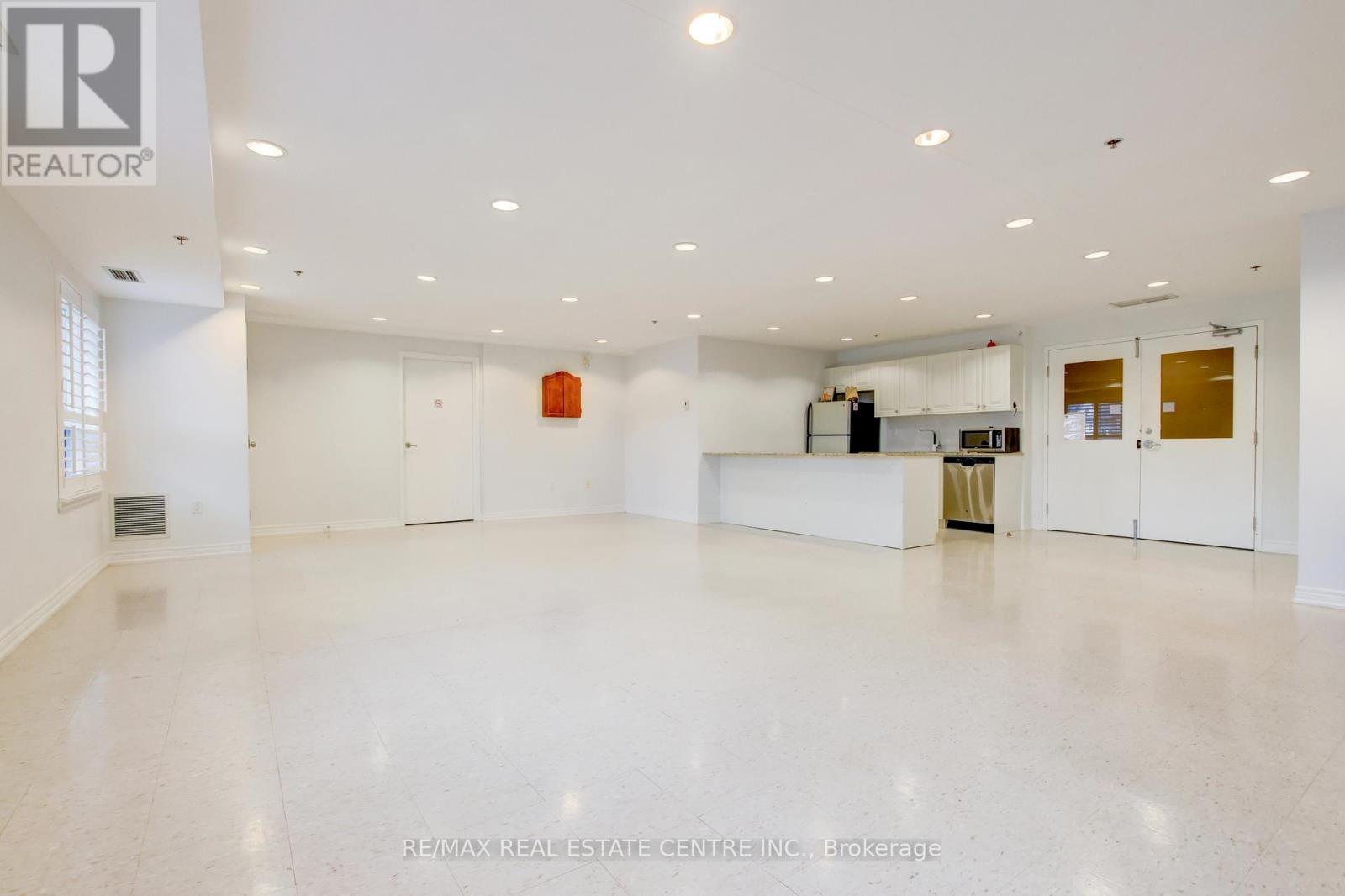 305 - 1419 Costigan Road, Milton, Ontario  L9T 2L4 - Photo 41 - W12486936