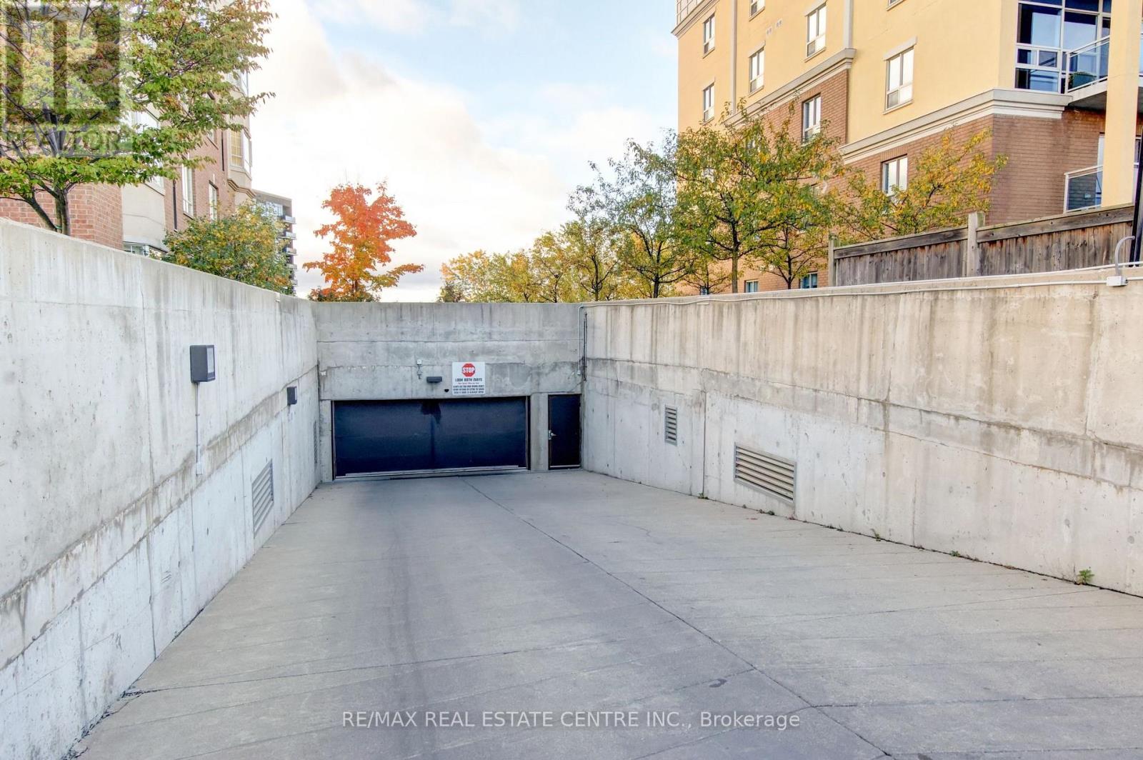 305 - 1419 Costigan Road, Milton, Ontario  L9T 2L4 - Photo 42 - W12486936