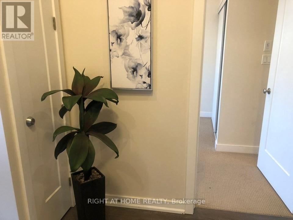 116 - 4040 Upper Middle Road, Burlington, Ontario  L7M 0H2 - Photo 7 - W12486942