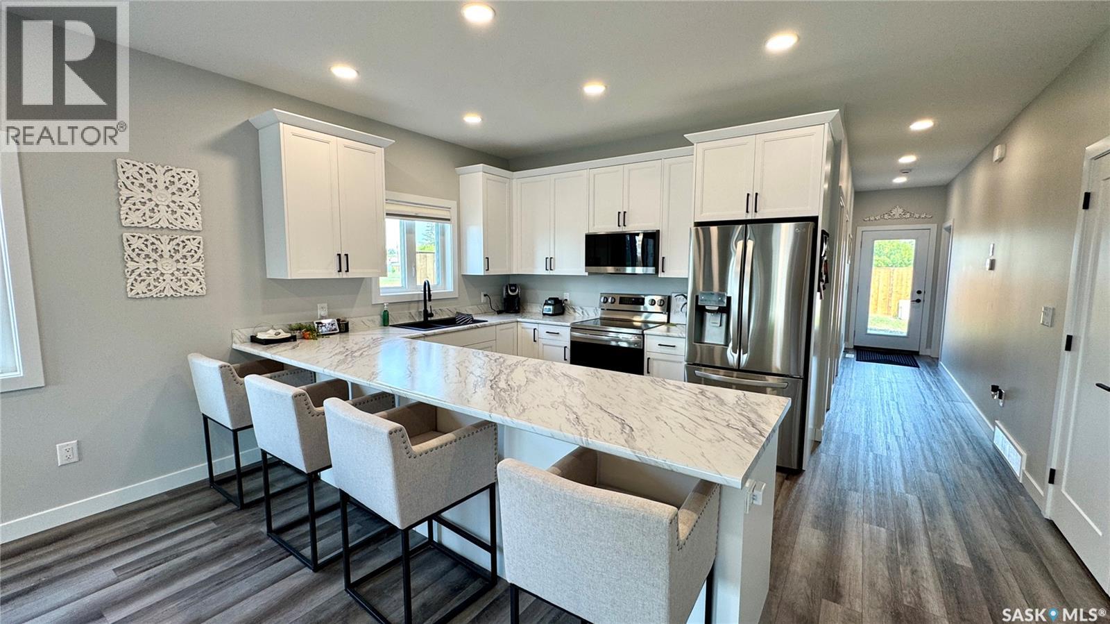 99a Semple Street, Outlook, Saskatchewan  S0L 2N0 - Photo 17 - SK013086