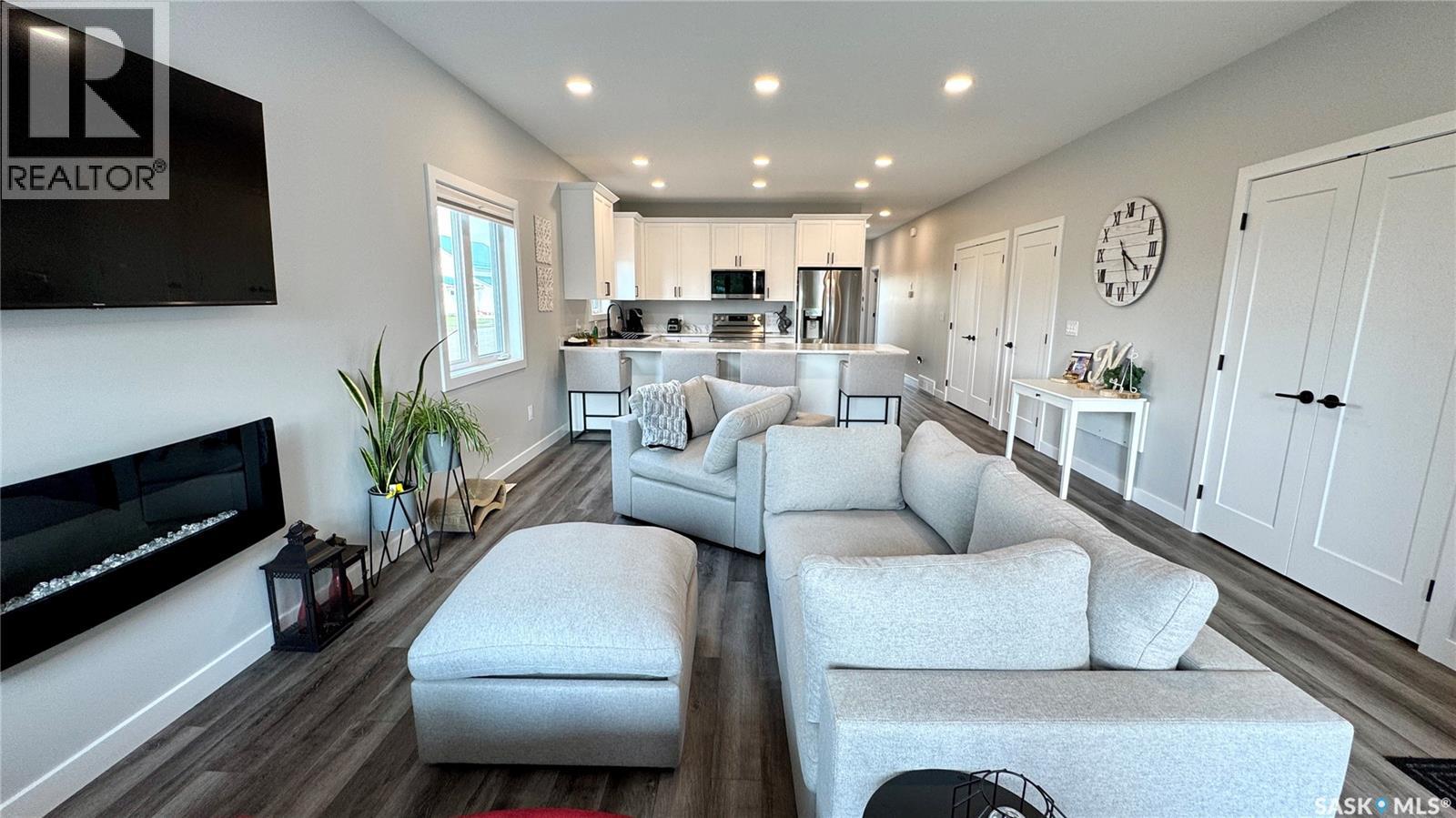 99a Semple Street, Outlook, Saskatchewan  S0L 2N0 - Photo 13 - SK013086