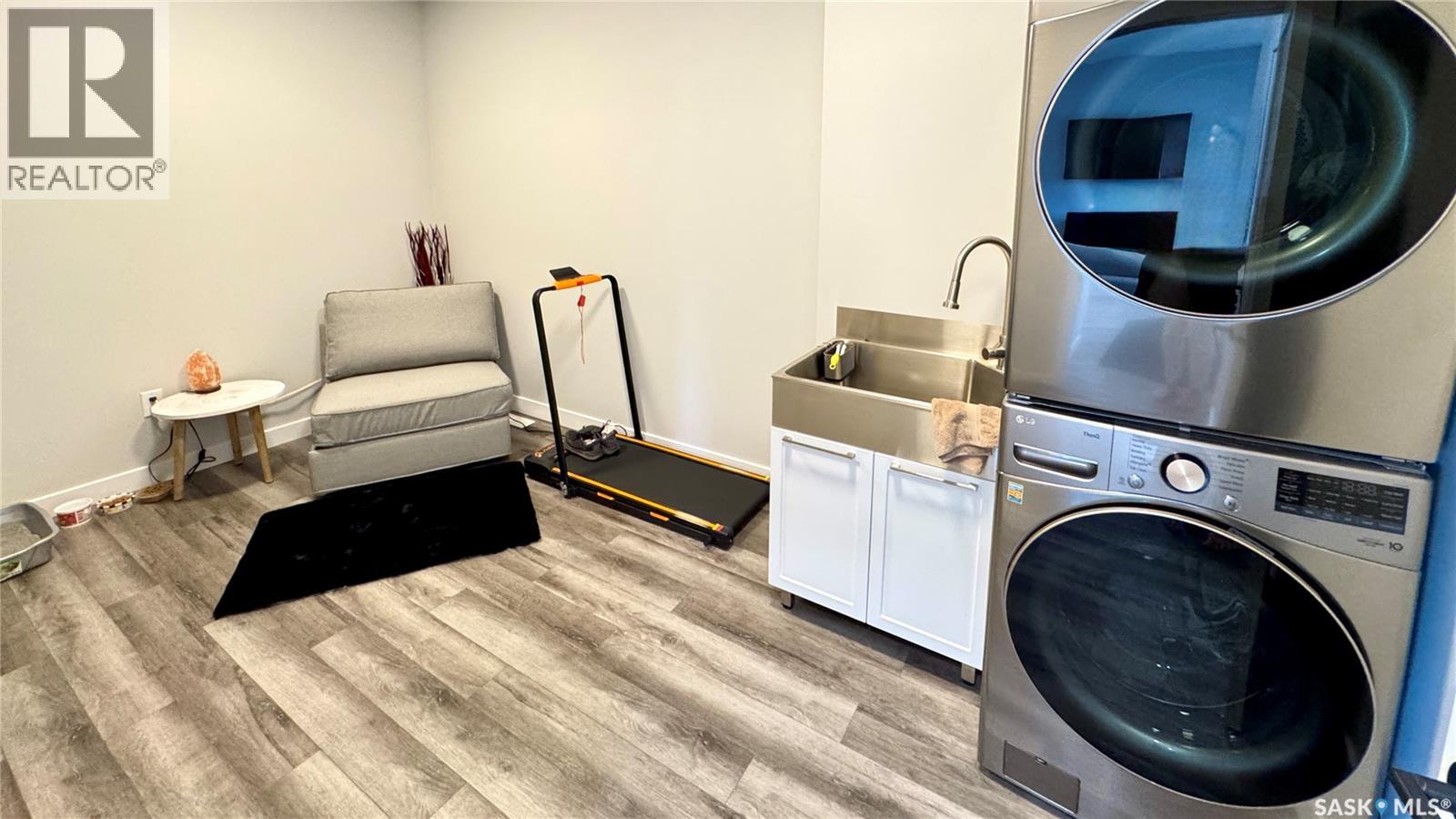 99a Semple Street, Outlook, Saskatchewan  S0L 2N0 - Photo 24 - SK013086