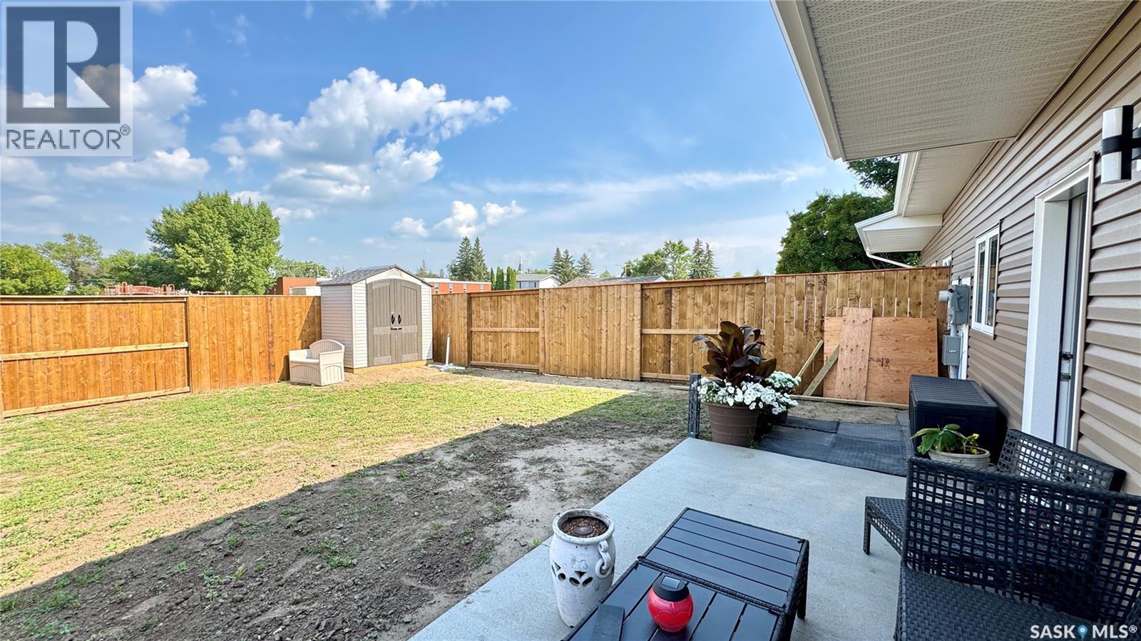 99a Semple Street, Outlook, Saskatchewan  S0L 2N0 - Photo 9 - SK013086