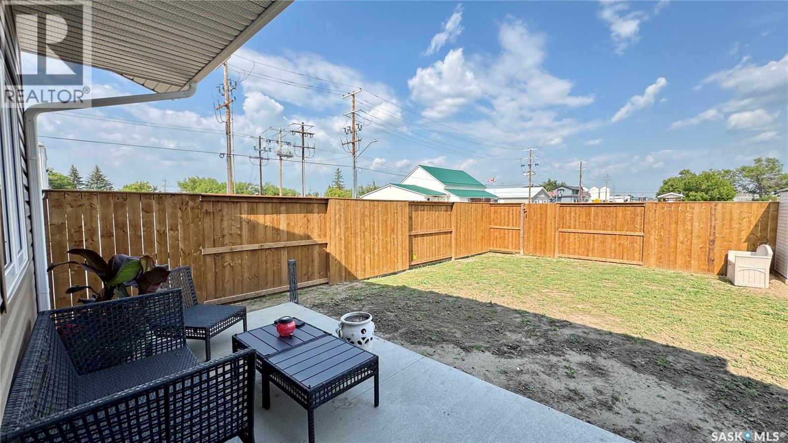 99a Semple Street, Outlook, Saskatchewan  S0L 2N0 - Photo 8 - SK013086