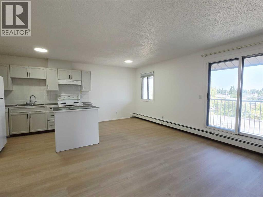 Property at 302, 6825 Centre Street NW image 4