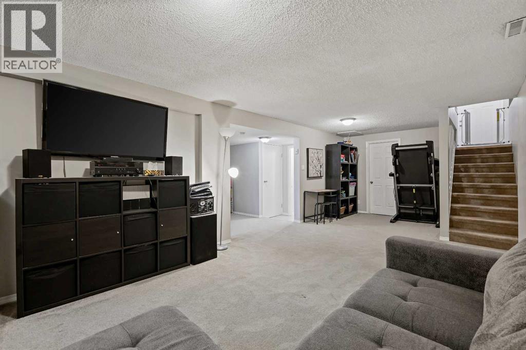 832 68 Avenue Sw, Calgary, Alberta  T2V 0N4 - Photo 19 - A2261840