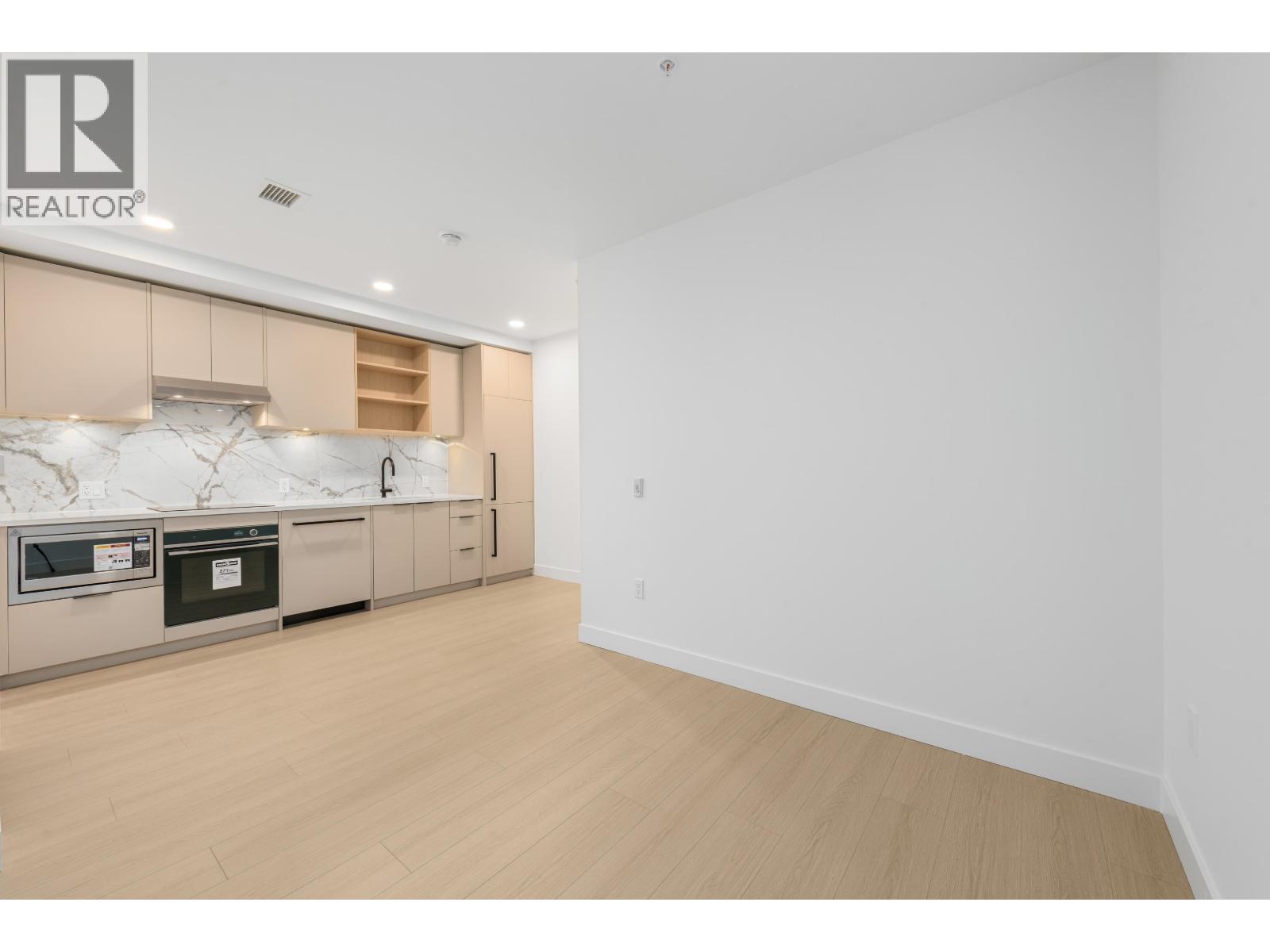 117 422 E 3rd Street, North Vancouver, British Columbia  V7L 0K1 - Photo 13 - R3062804