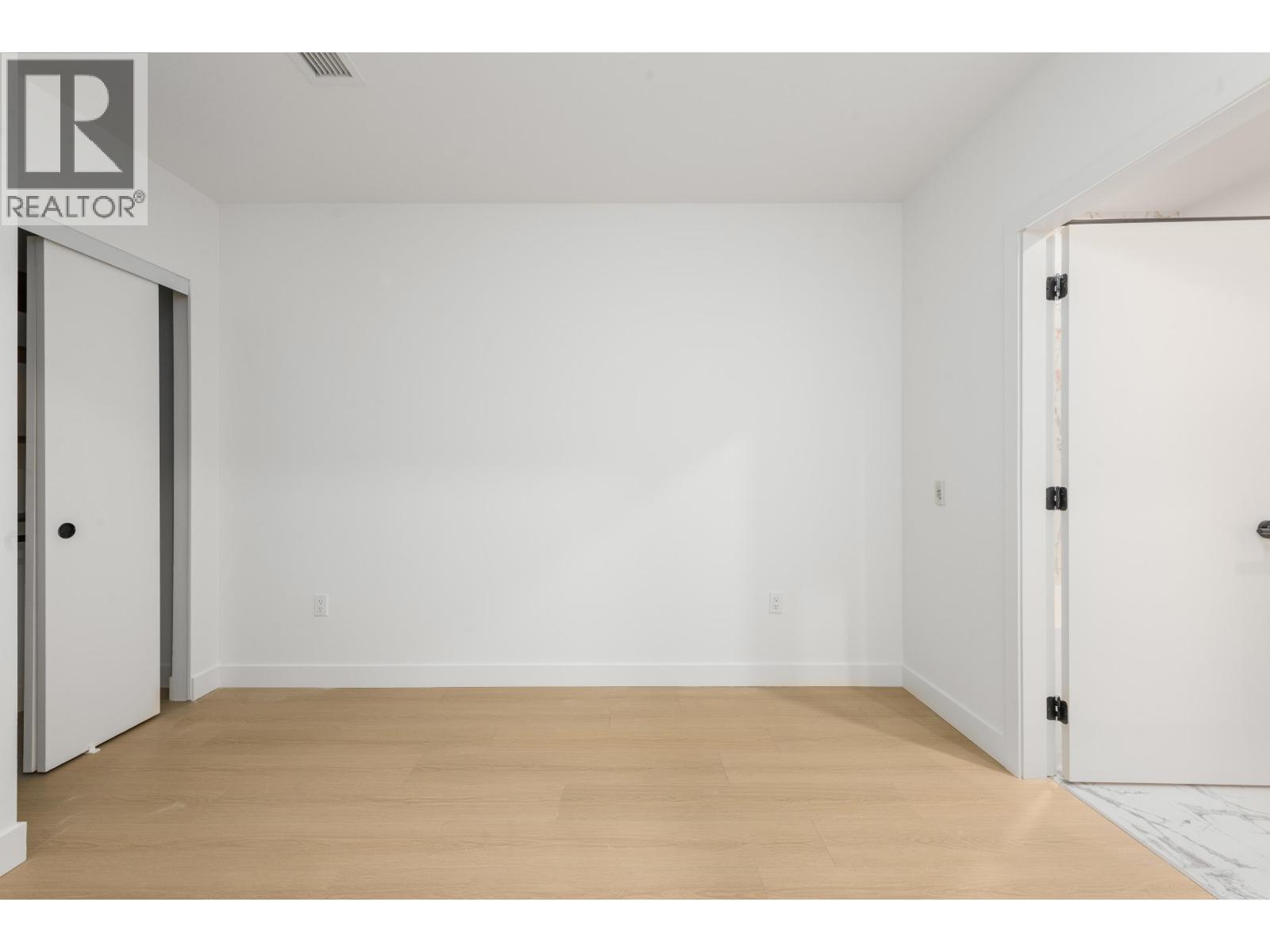 117 422 E 3rd Street, North Vancouver, British Columbia  V7L 0K1 - Photo 8 - R3062804