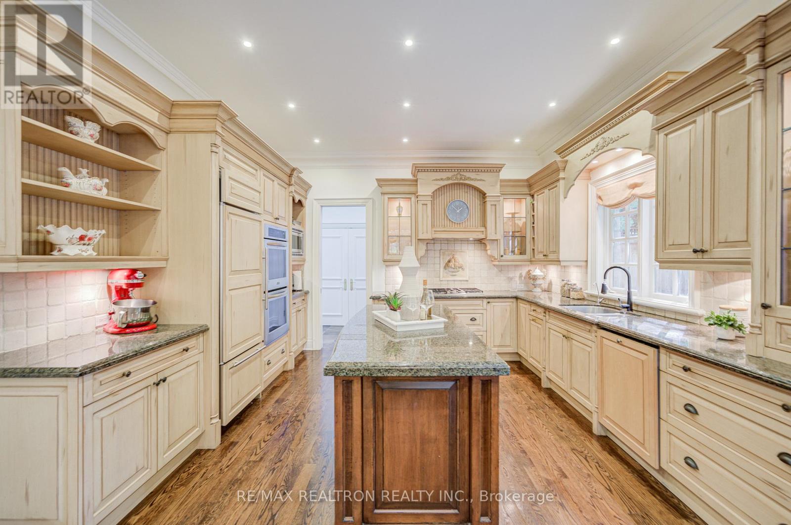 7 Legacy Court, Toronto, Ontario  M2L 2Y7 - Photo 15 - C12486955