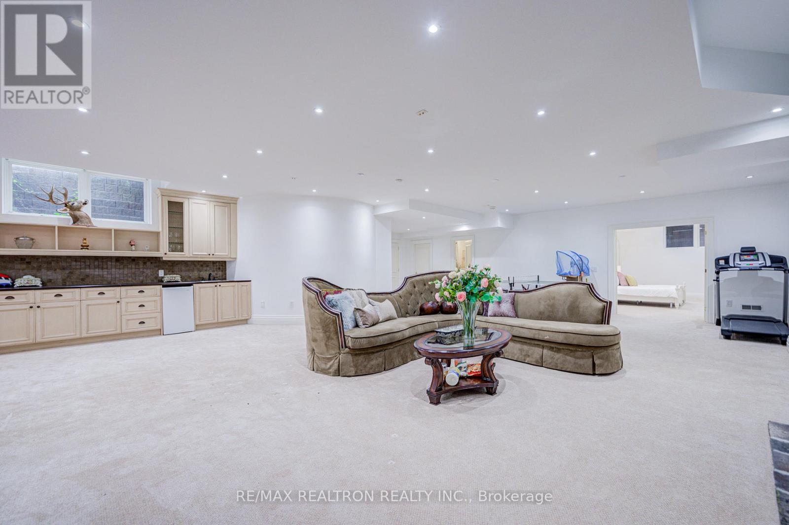 7 Legacy Court, Toronto, Ontario  M2L 2Y7 - Photo 33 - C12486955