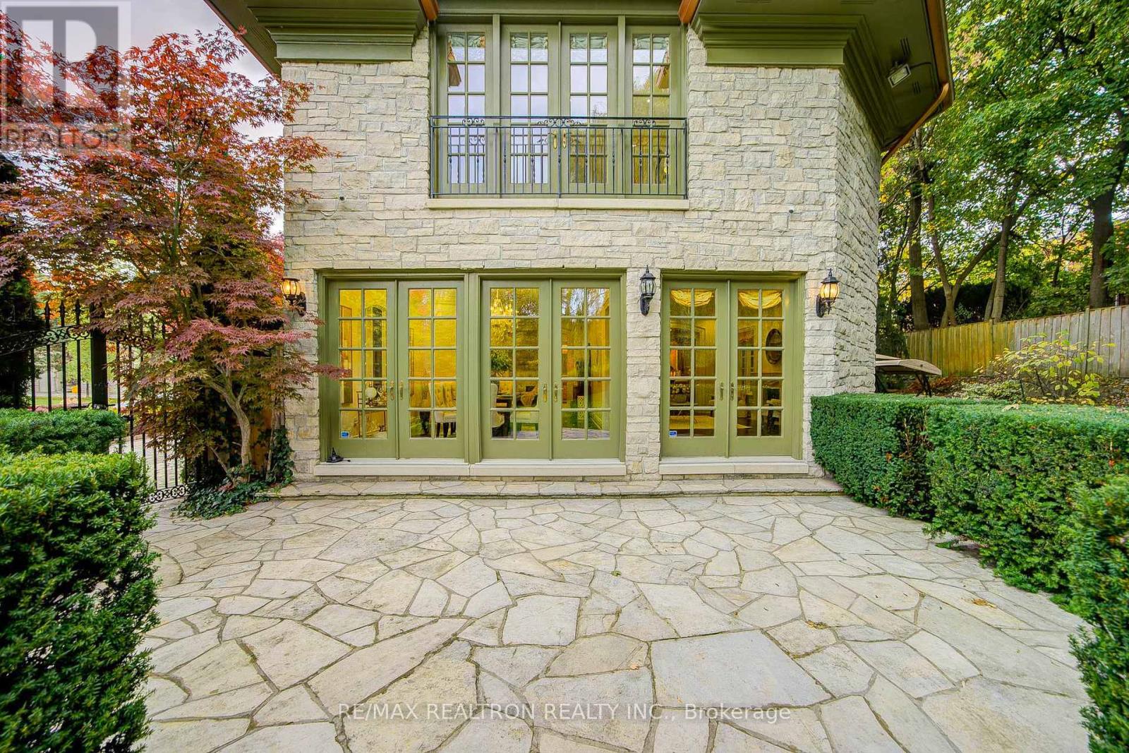 7 Legacy Court, Toronto, Ontario  M2L 2Y7 - Photo 38 - C12486955