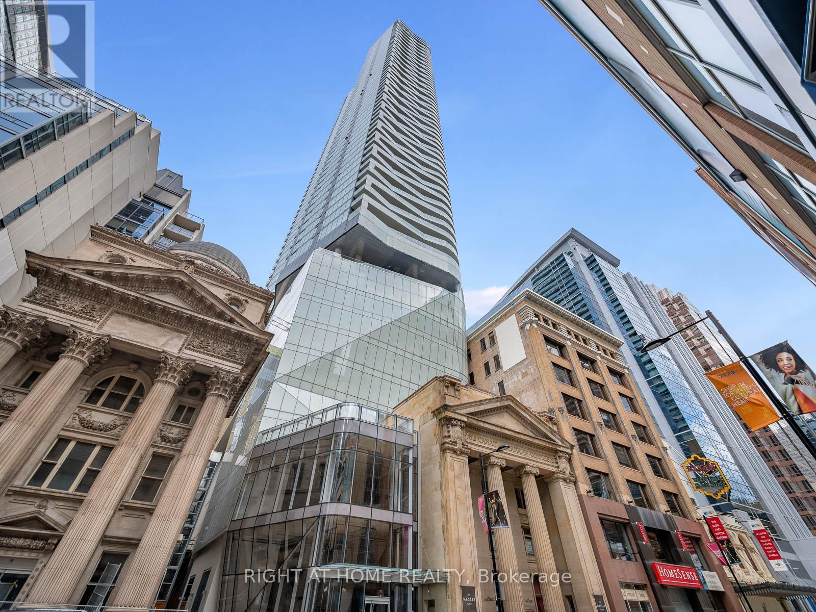 5607 - 197 YONGE STREET, Toronto, Ontario