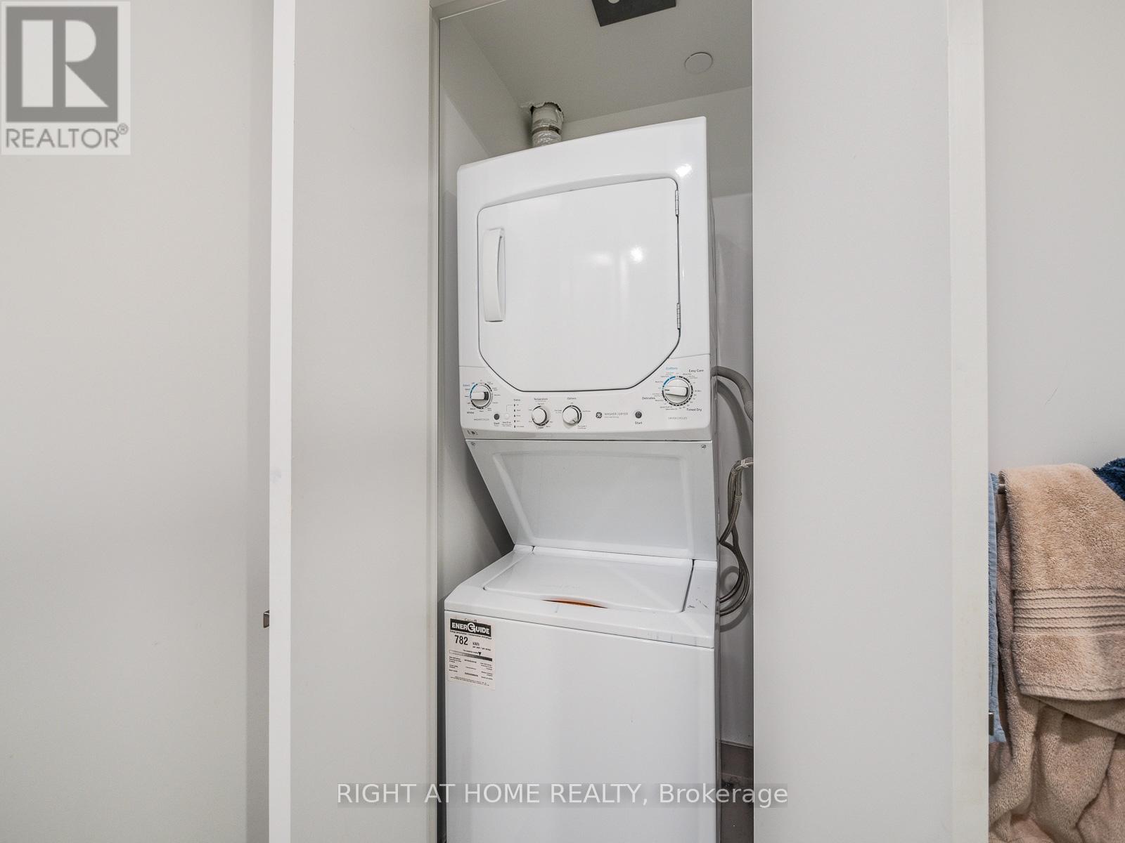 5607 - 197 Yonge Street, Toronto, Ontario  M5B 0C1 - Photo 33 - C12486961