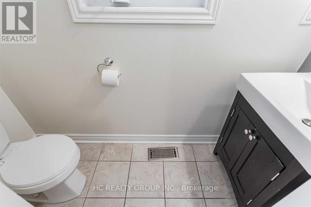 20 Tigertail Crescent, Bradford West Gwillimbury (Bradford), Ontario  L3Z 0M2 - Photo 13 - N12486962