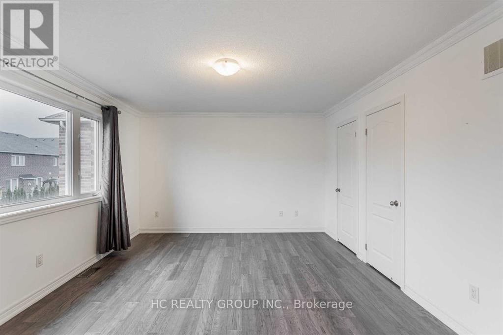 20 Tigertail Crescent, Bradford West Gwillimbury (Bradford), Ontario  L3Z 0M2 - Photo 18 - N12486962