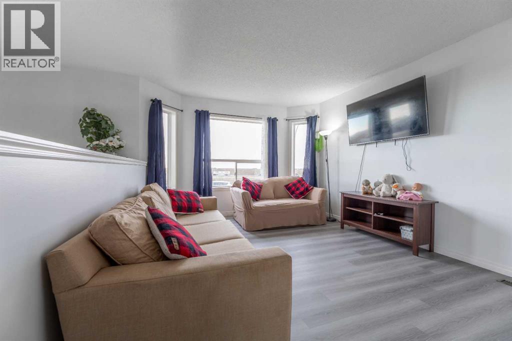 96 Appleside Close Se, Calgary, Alberta  T2A 7T9 - Photo 9 - A2265554