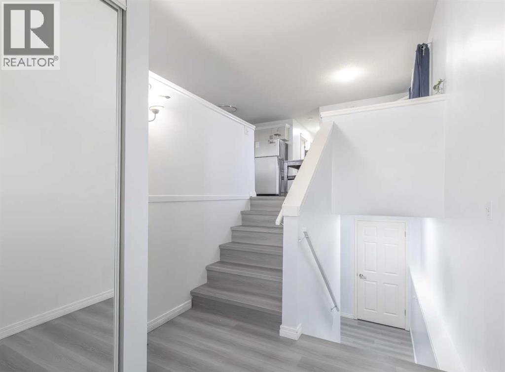 96 Appleside Close Se, Calgary, Alberta  T2A 7T9 - Photo 4 - A2265554