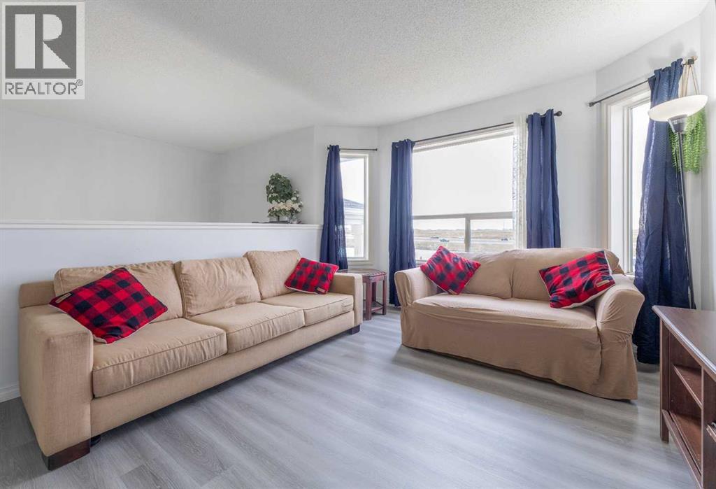 96 Appleside Close Se, Calgary, Alberta  T2A 7T9 - Photo 8 - A2265554