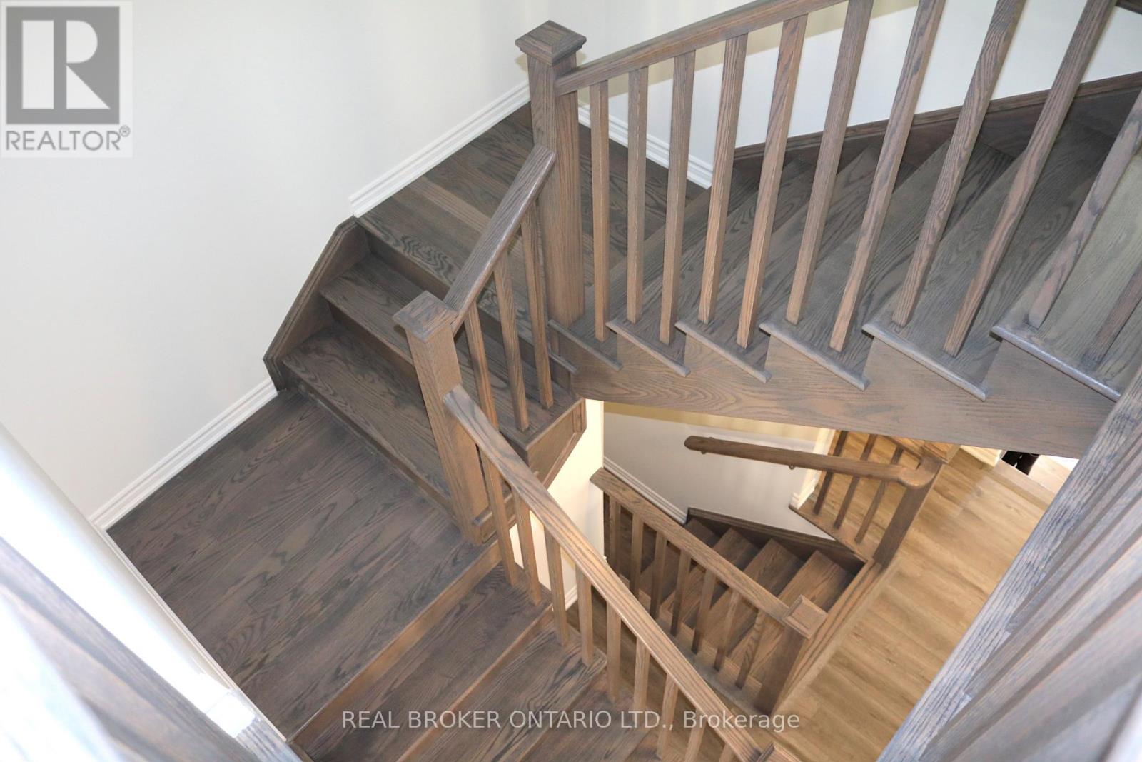 6 Vinewood Crescent, Barrie, Ontario  L9J 0B7 - Photo 10 - S12486947