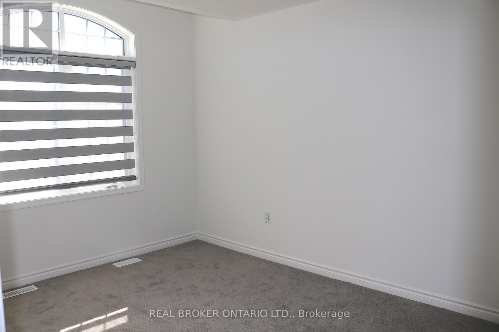 6 Vinewood Crescent, Barrie, Ontario  L9J 0B7 - Photo 13 - S12486947