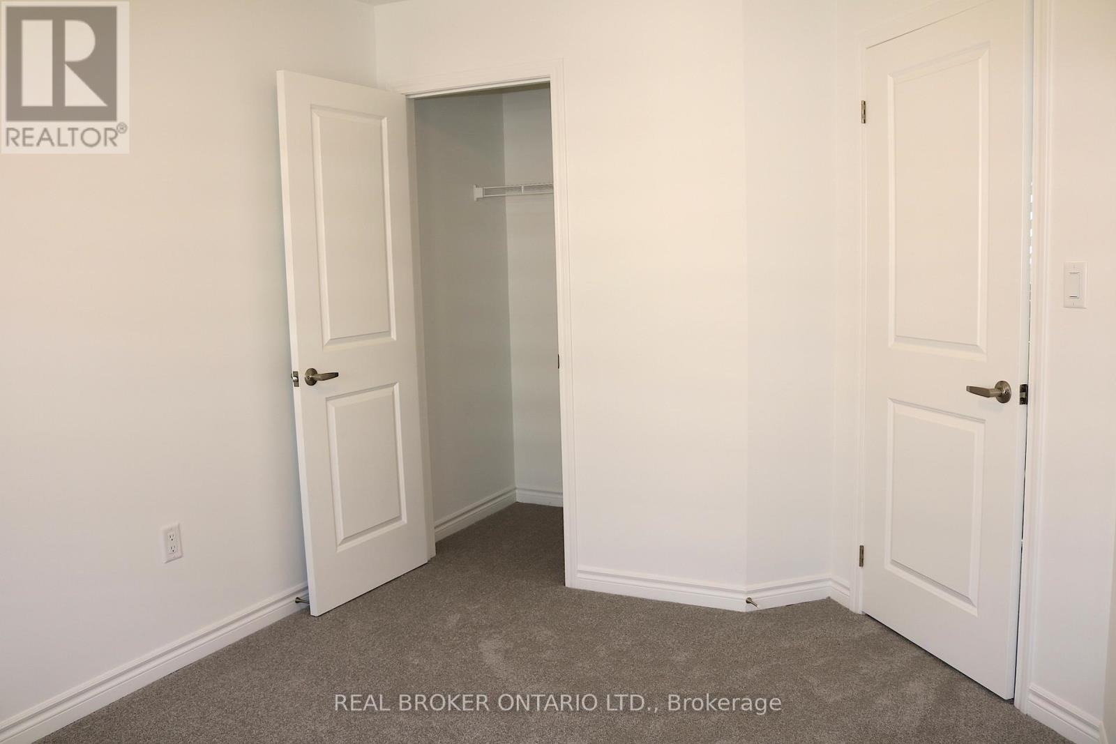 6 Vinewood Crescent, Barrie, Ontario  L9J 0B7 - Photo 20 - S12486947