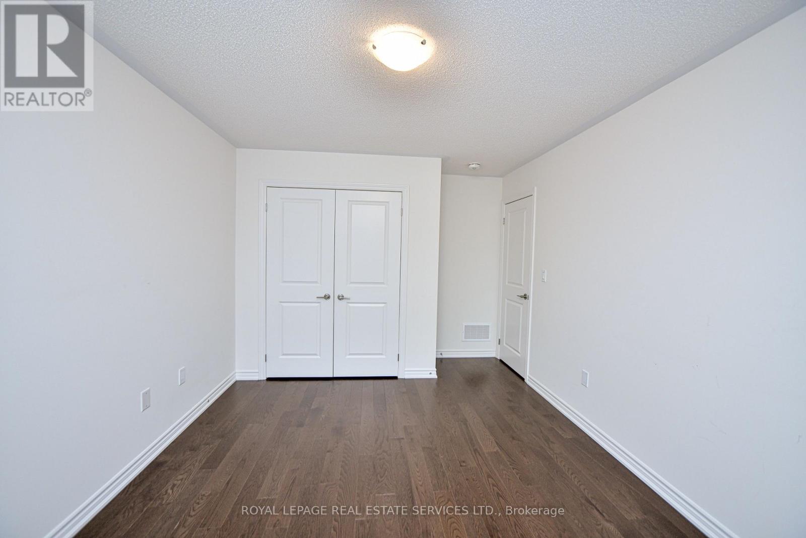 323 Thimbleweed Court, Milton, Ontario  L9E 1T2 - Photo 26 - W12486844