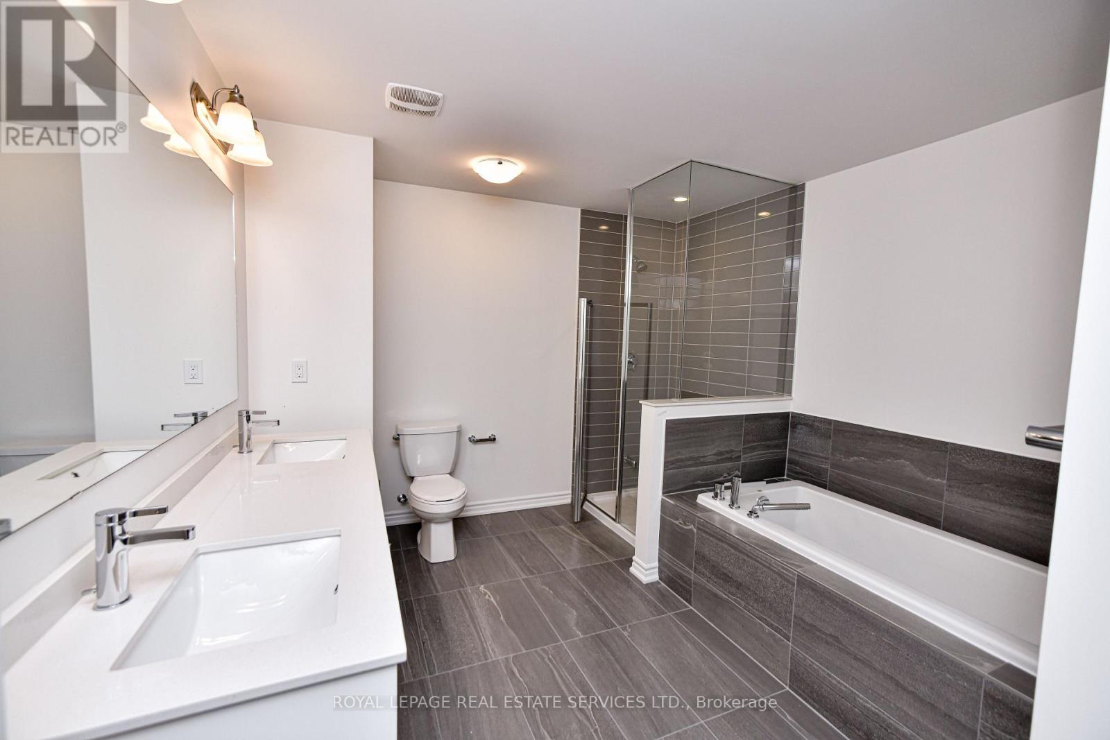 323 Thimbleweed Court, Milton, Ontario  L9E 1T2 - Photo 31 - W12486844