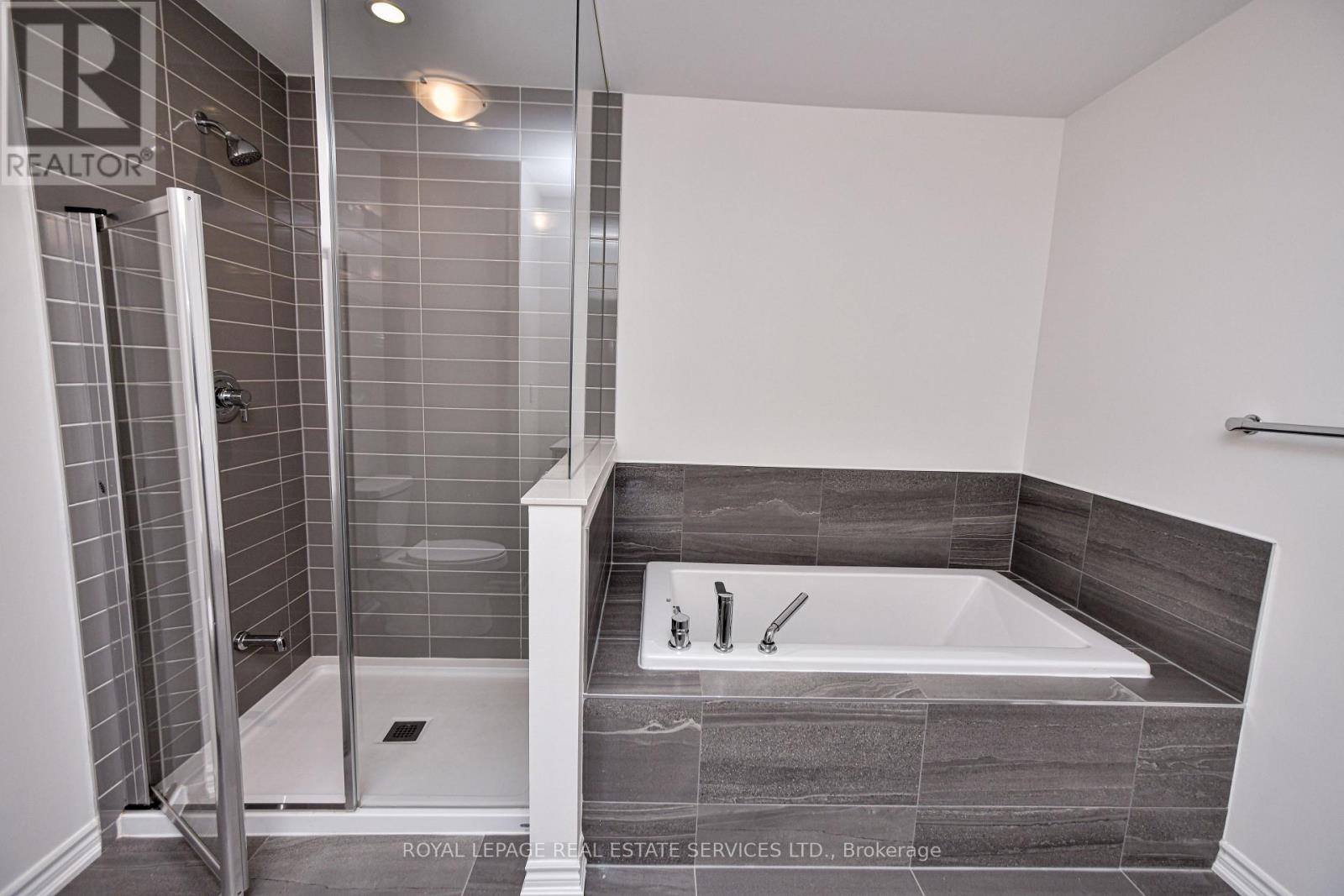 323 Thimbleweed Court, Milton, Ontario  L9E 1T2 - Photo 33 - W12486844