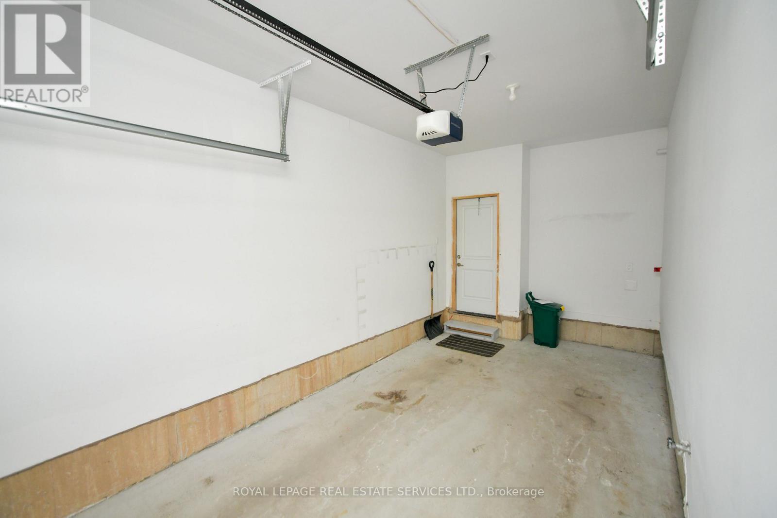 323 Thimbleweed Court, Milton, Ontario  L9E 1T2 - Photo 38 - W12486844