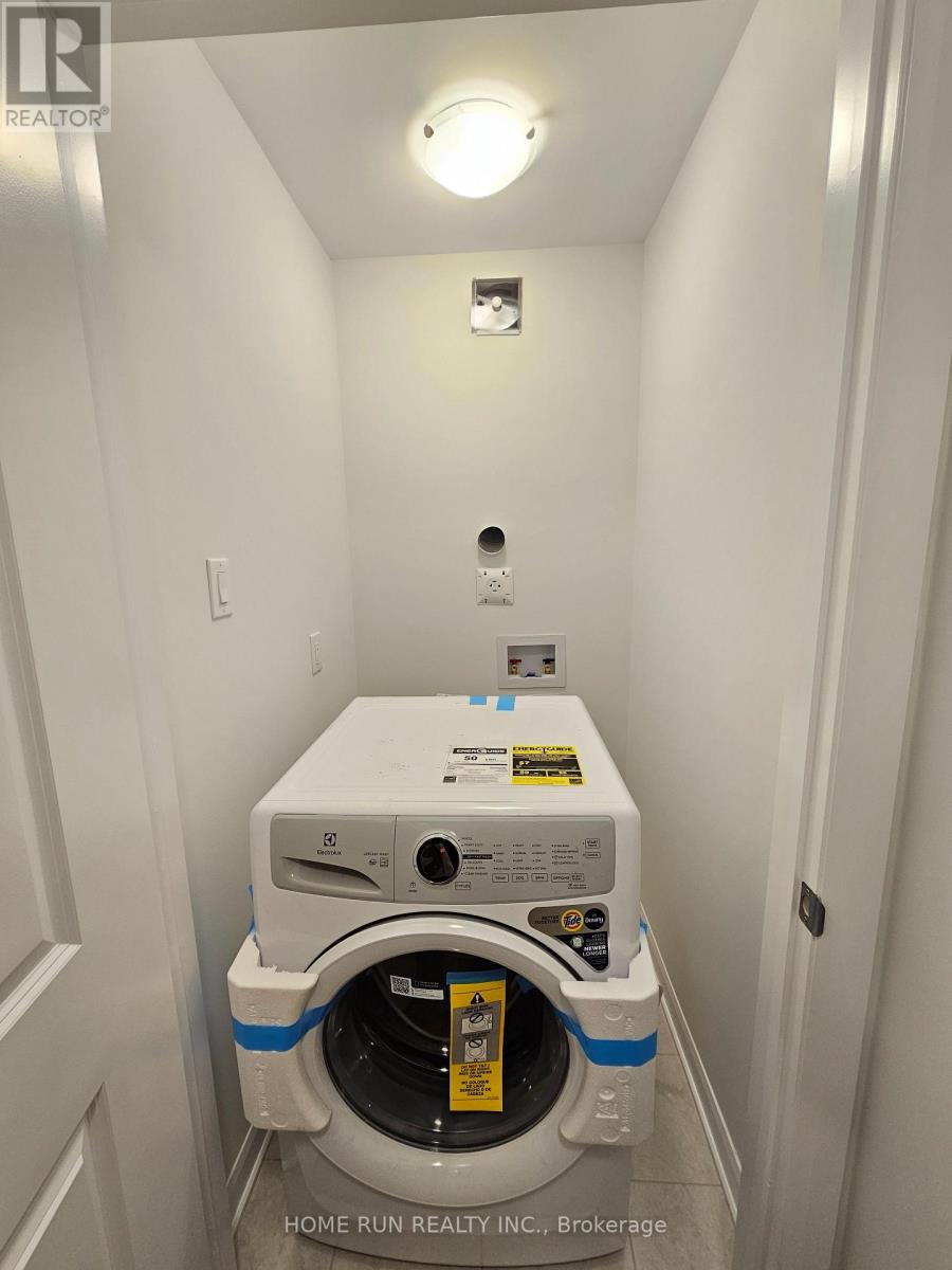 948 Eileen Vollick Crescent, Ottawa, Ontario  K2W 0M7 - Photo 19 - X12477472