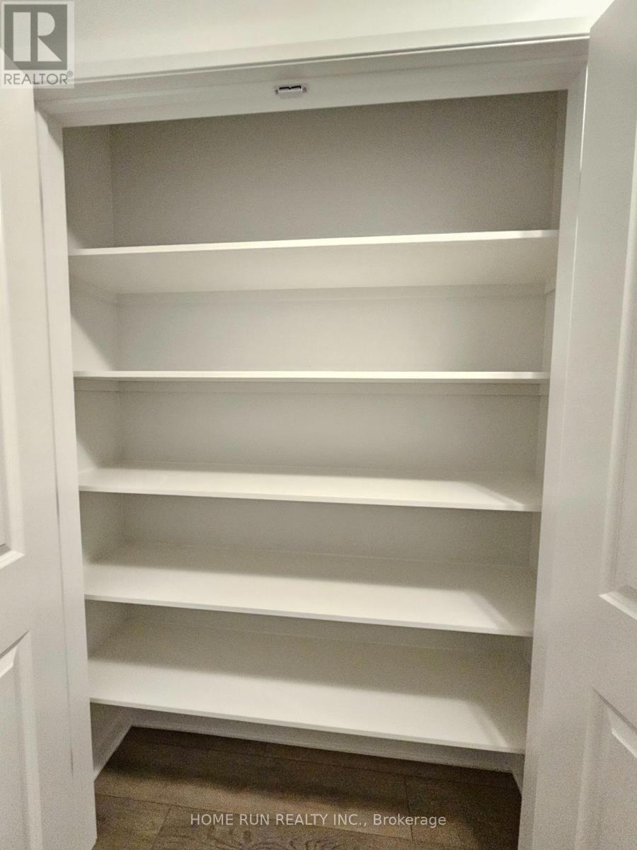 948 Eileen Vollick Crescent, Ottawa, Ontario  K2W 0M7 - Photo 18 - X12477472