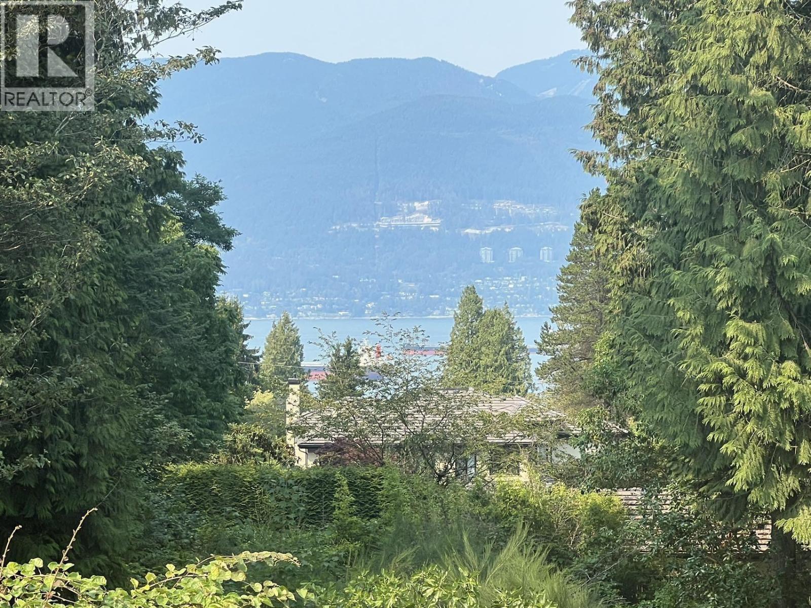 4715 W 4th Avenue, Vancouver, British Columbia  V6T 1C3 - Photo 6 - R3062719