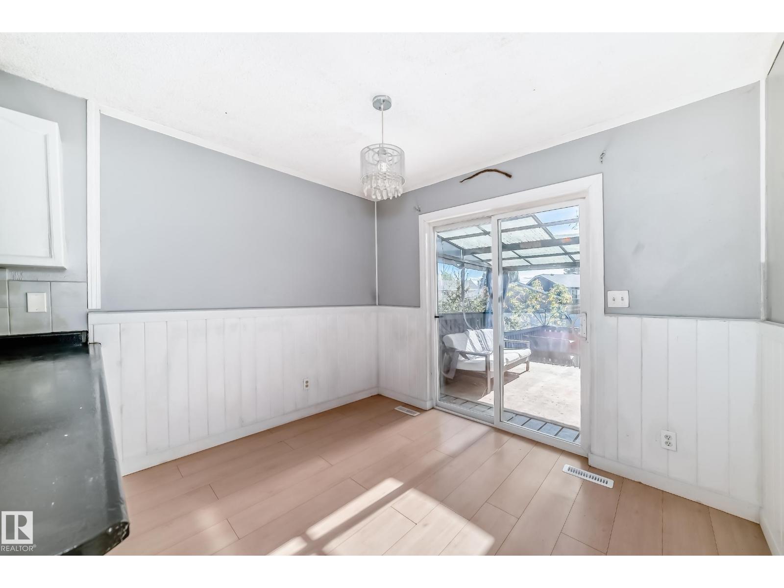 325 Warwick Rd Nw, Edmonton, Alberta  T5X 4R1 - Photo 12 - E4463856