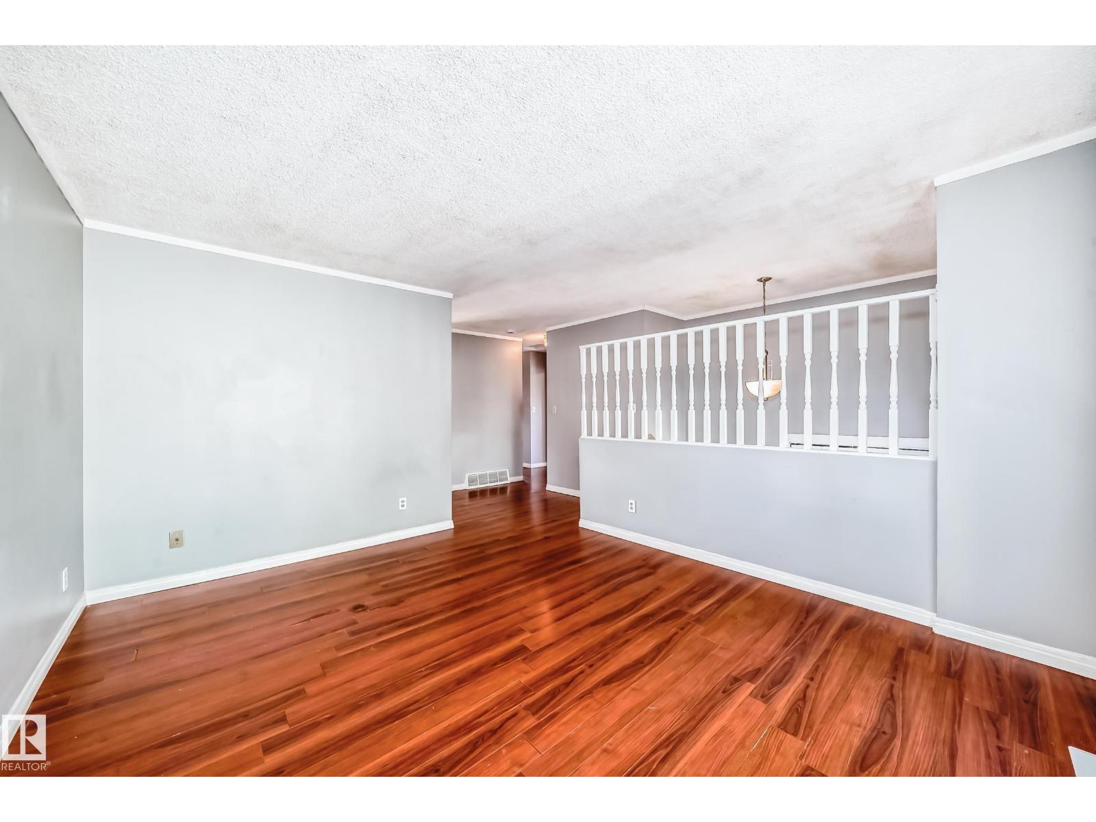 325 Warwick Rd Nw, Edmonton, Alberta  T5X 4R1 - Photo 19 - E4463856