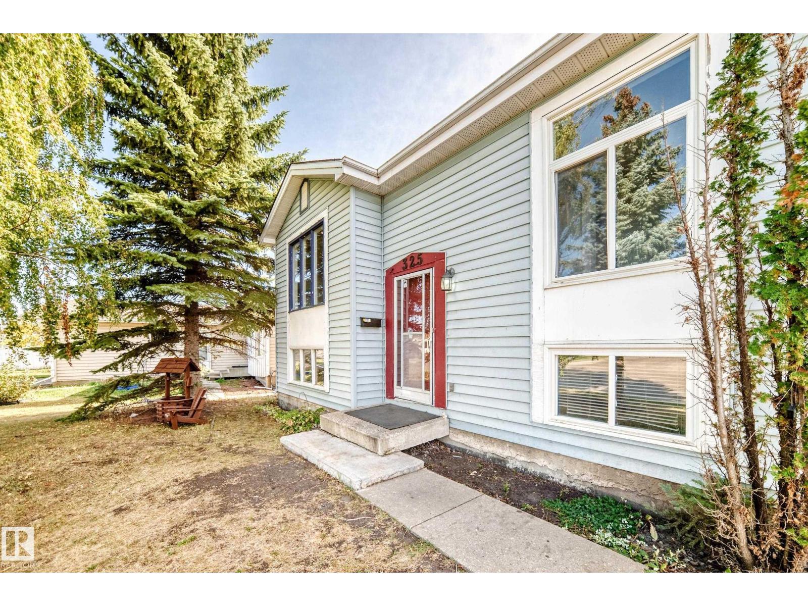 325 Warwick Rd Nw, Edmonton, Alberta  T5X 4R1 - Photo 3 - E4463856