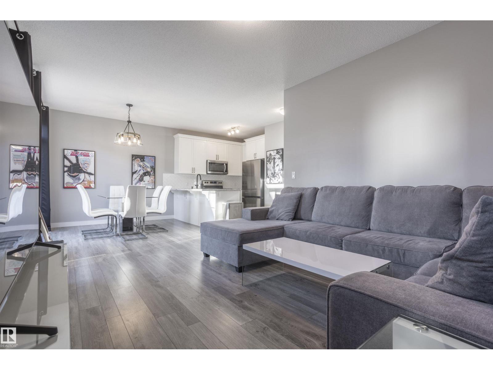 20031 18 Av Nw, Edmonton, Alberta  T6M 0Y1 - Photo 3 - E4463857