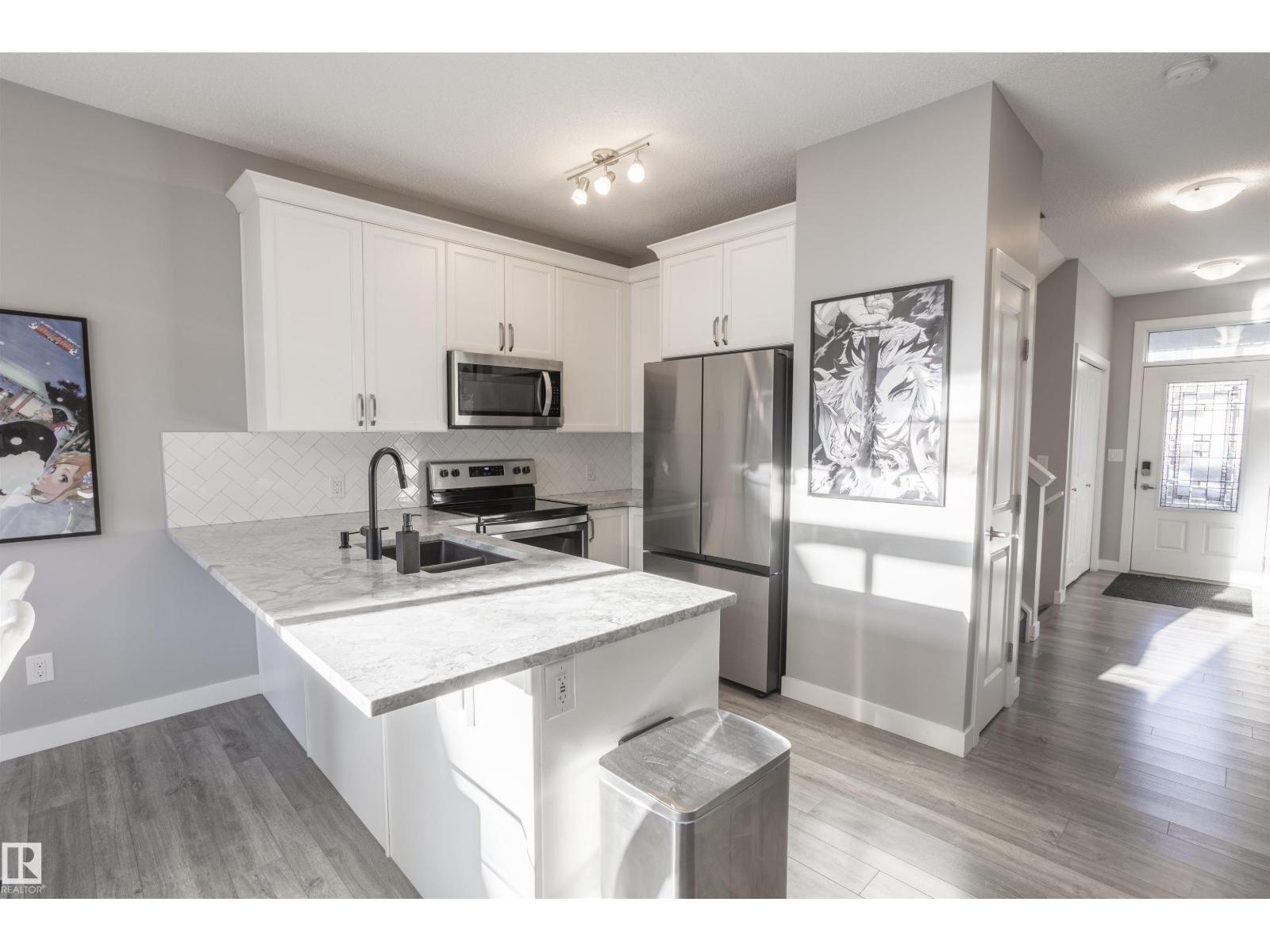 20031 18 Av Nw, Edmonton, Alberta  T6M 0Y1 - Photo 7 - E4463857