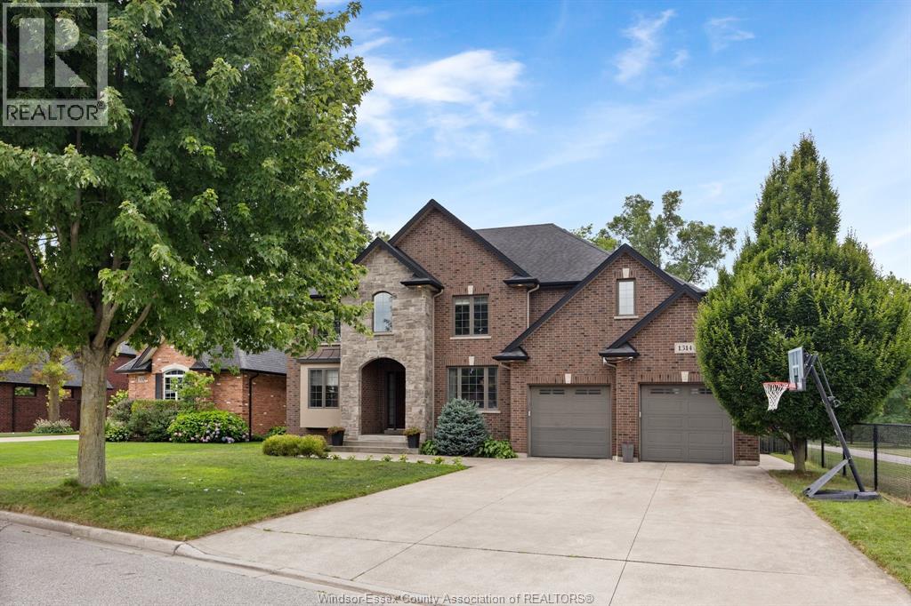 1314 MONTY, LaSalle, Ontario