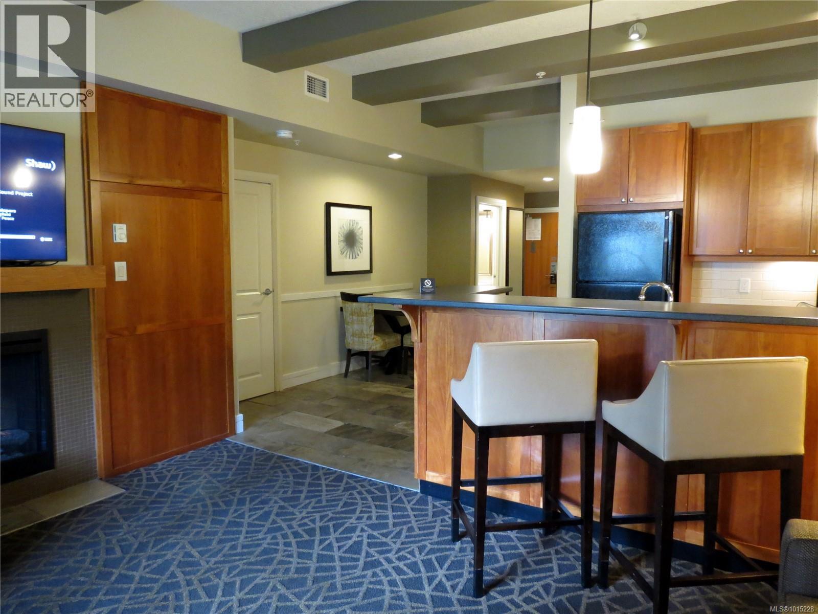 205/207d 1376 Lynburne Pl, Langford, British Columbia  V9B 6S1 - Photo 11 - 1015228