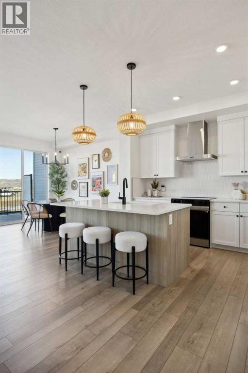 209 Southbow Drive, Cochrane, Alberta  T4C 3J3 - Photo 11 - A2265512