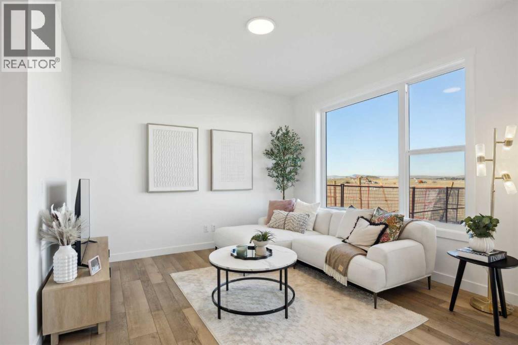 209 Southbow Drive, Cochrane, Alberta  T4C 3J3 - Photo 8 - A2265512